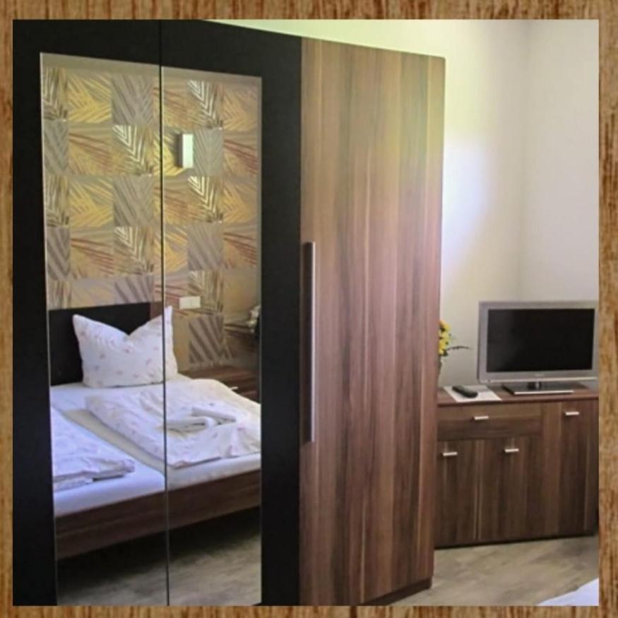 Heyerode Hotel Zum Eichsfelder Fleischer מראה חיצוני תמונה